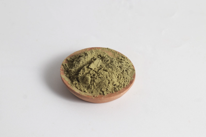 Our Super Green is crafted exclusively from the largest
                and most vibrant leaves, which are hand-selected at their peak
                maturity. This careful selection process is believed to yield
                the richest concentration of natural alkaloids, resulting in a
                product of superior potency and quality. The leaves are expertly
                dried indoors to preserve their vivid green color and then
                ground into an ultra-fine, consistent powder.